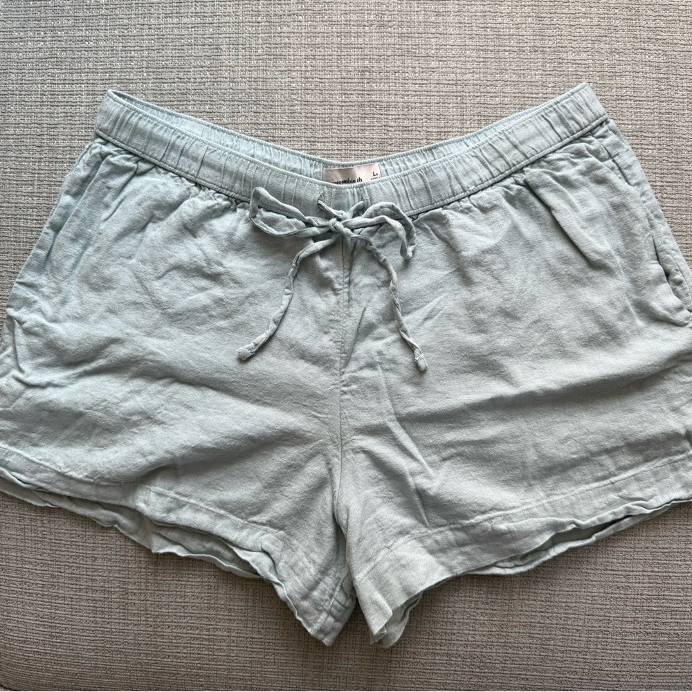 Abercrombie & Fitch Light Blue Women's Linen Shorts